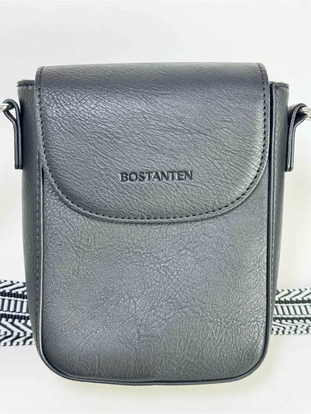 BOSTANTEN Black Vegan Leather Crossbody Phone Bag With Adjustable Strap